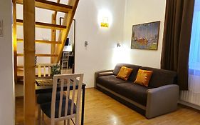 Safona - Pantheon Apartments
